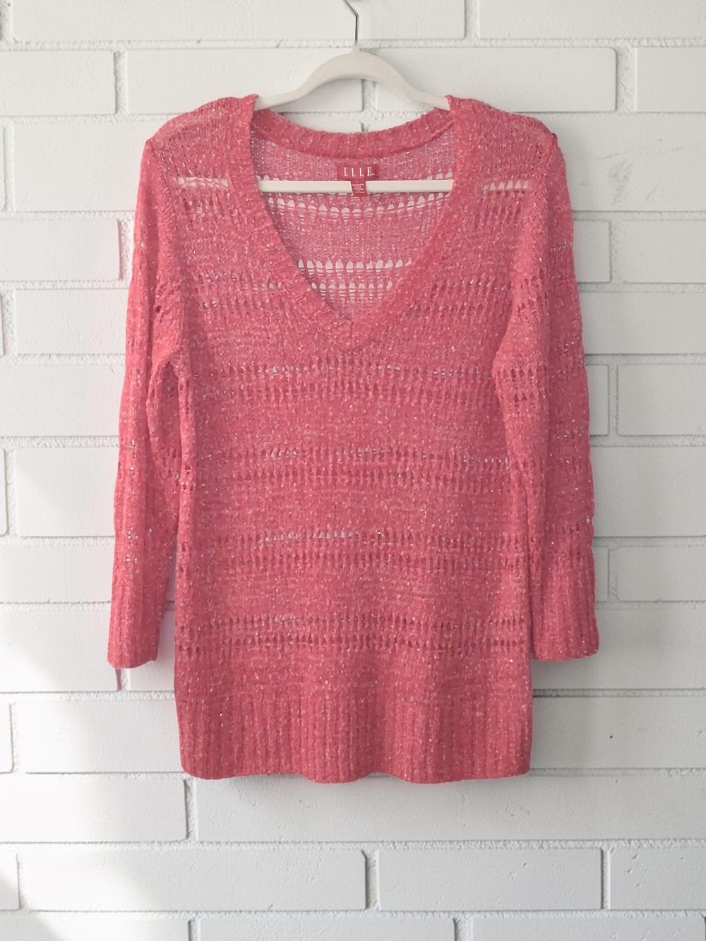 ELLE Coral Open-Knit V-Neck Sweater Size Large